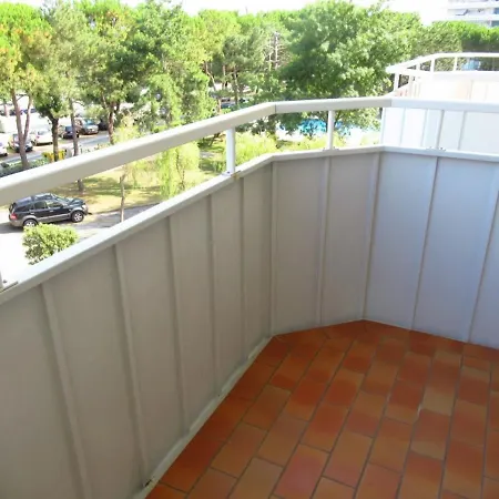 Cozy Flat In A With Shared Pool Apartment