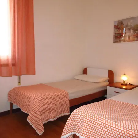 Cozy Flat In A With Shared Pool Porto Santa Margherita di Caorle