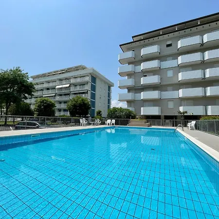 Cozy Flat In A With Shared Pool Apartment *